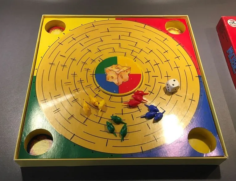 A game of mice
